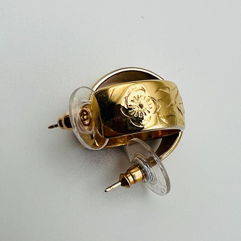 Napier Hoop Earrings Floral Etched Gold Tone Vintage Classic Elegant Style Looks - Picture 9 of 10